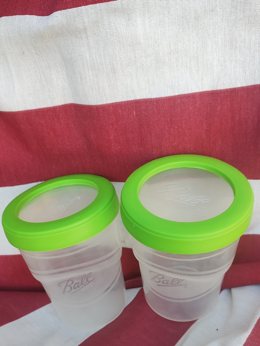 Ball/Tubber Ware Small Containers - Picture 3 of 7